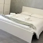 Dionisio Apartment