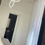 Dionisio Apartment *